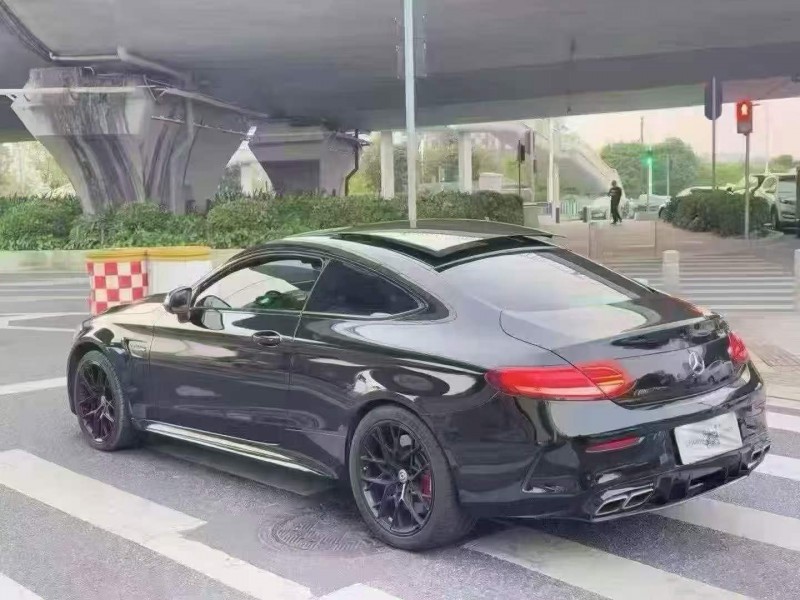广州17年奔驰C7
