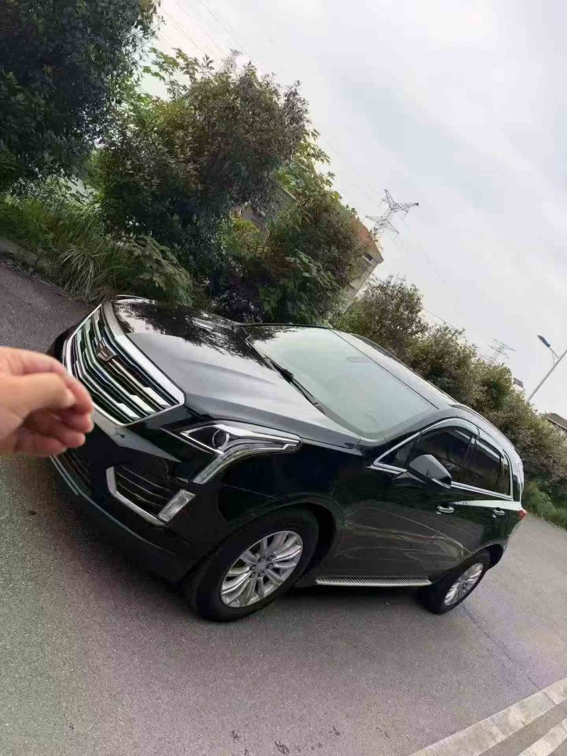 岳阳17年凯迪拉克XT52