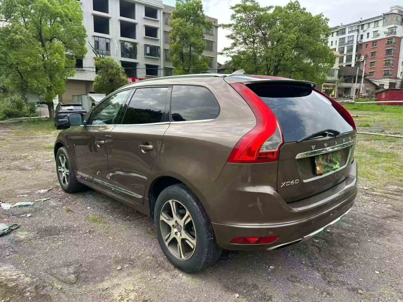 常德14年沃尔沃XC608
