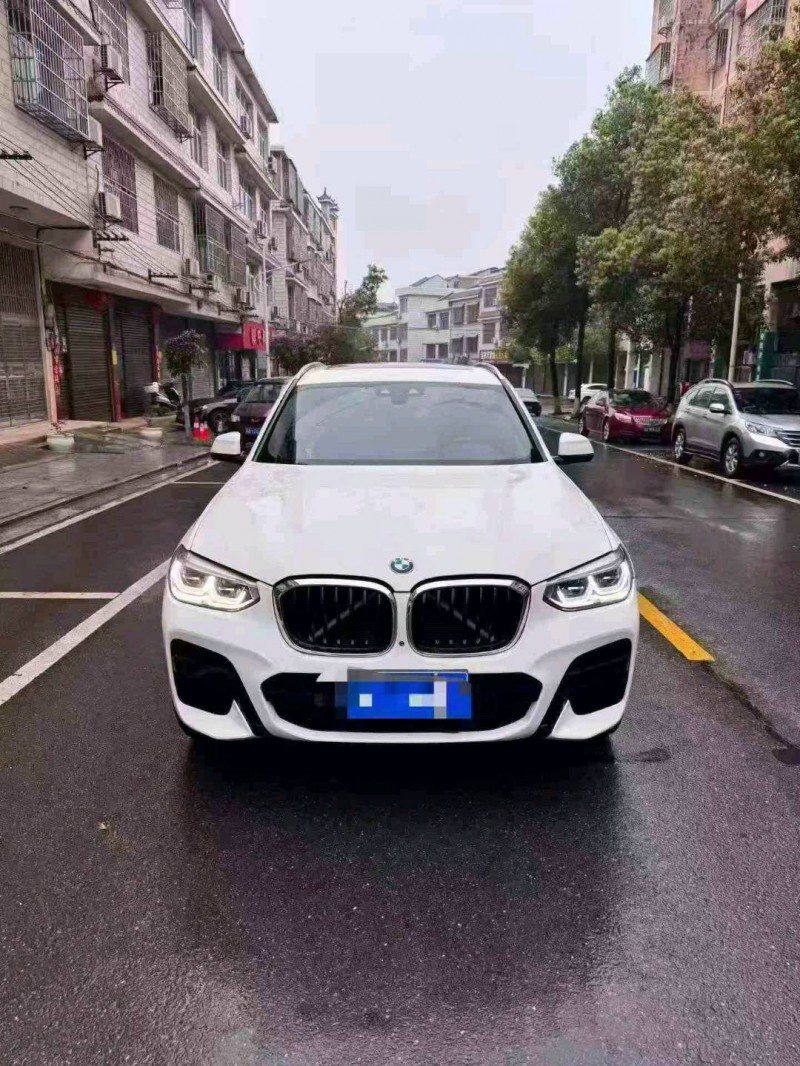 常德20年宝马X31