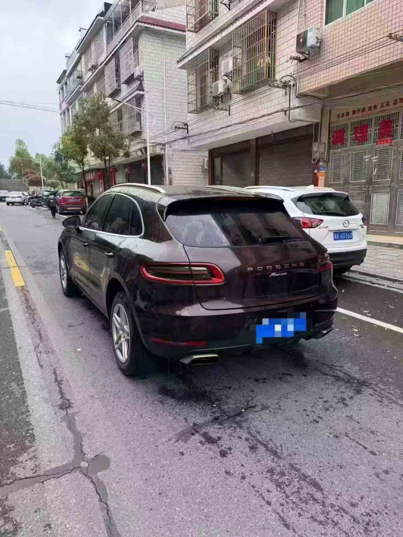 邵阳16年保时捷Macan8