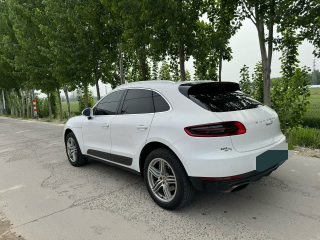 聊城15年保时捷Macan4