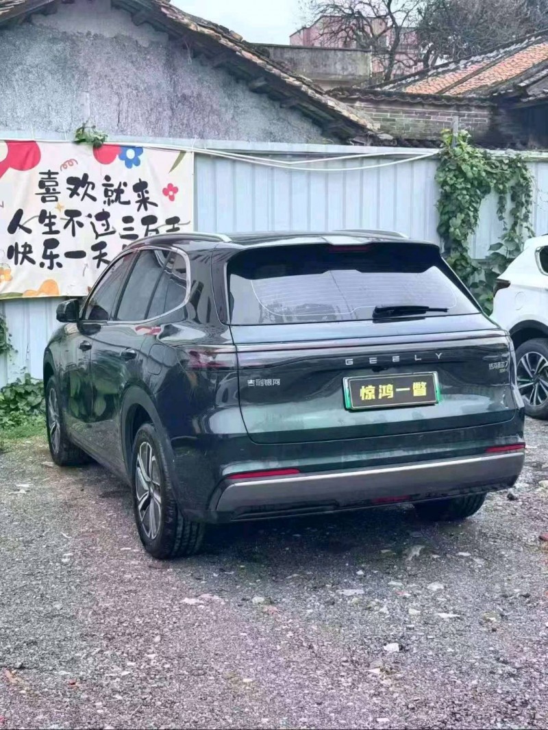 广州25年吉利银河4