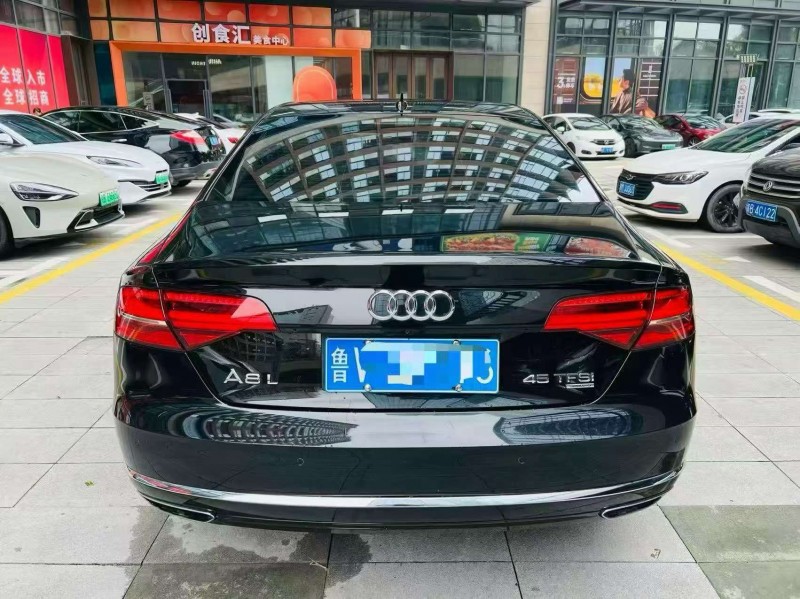 佛山16年奥迪A8L8