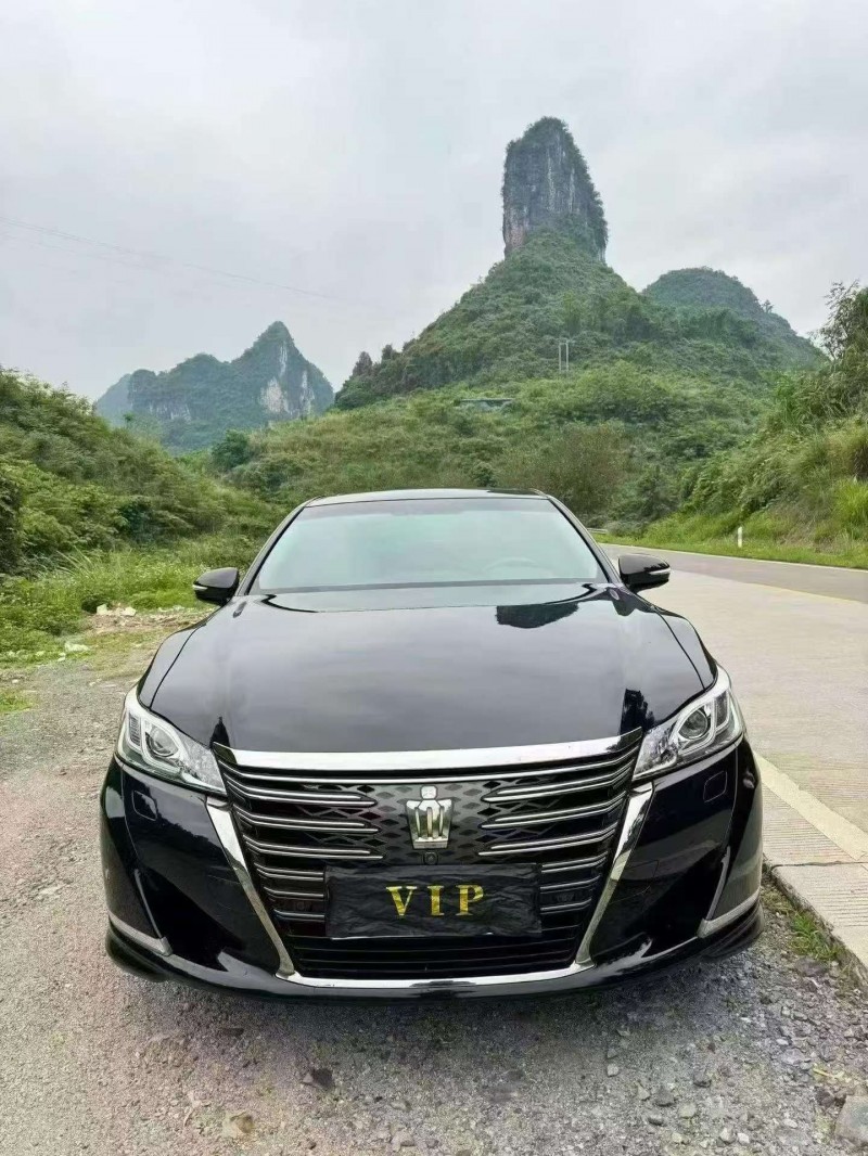 广州18年丰田皇冠1