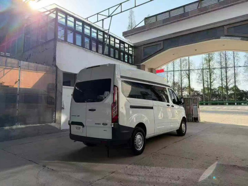 徐州22年福特全顺8