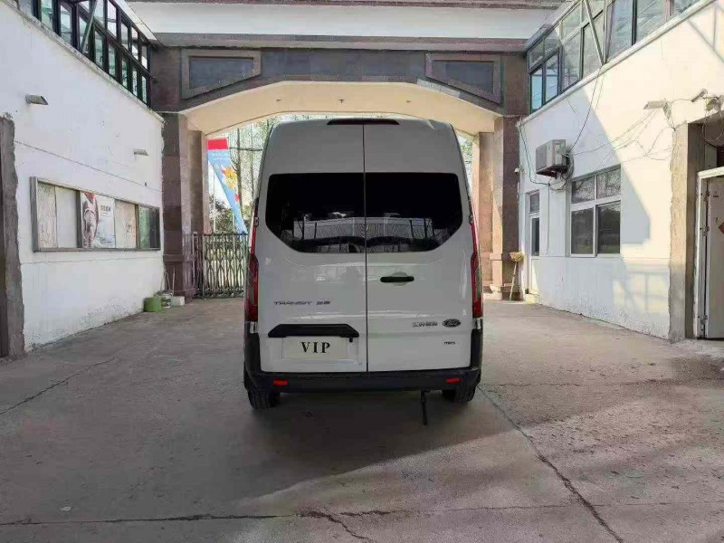 徐州22年福特全顺9