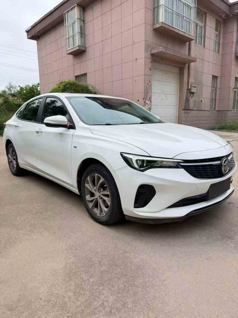 泰安23年别克威朗2