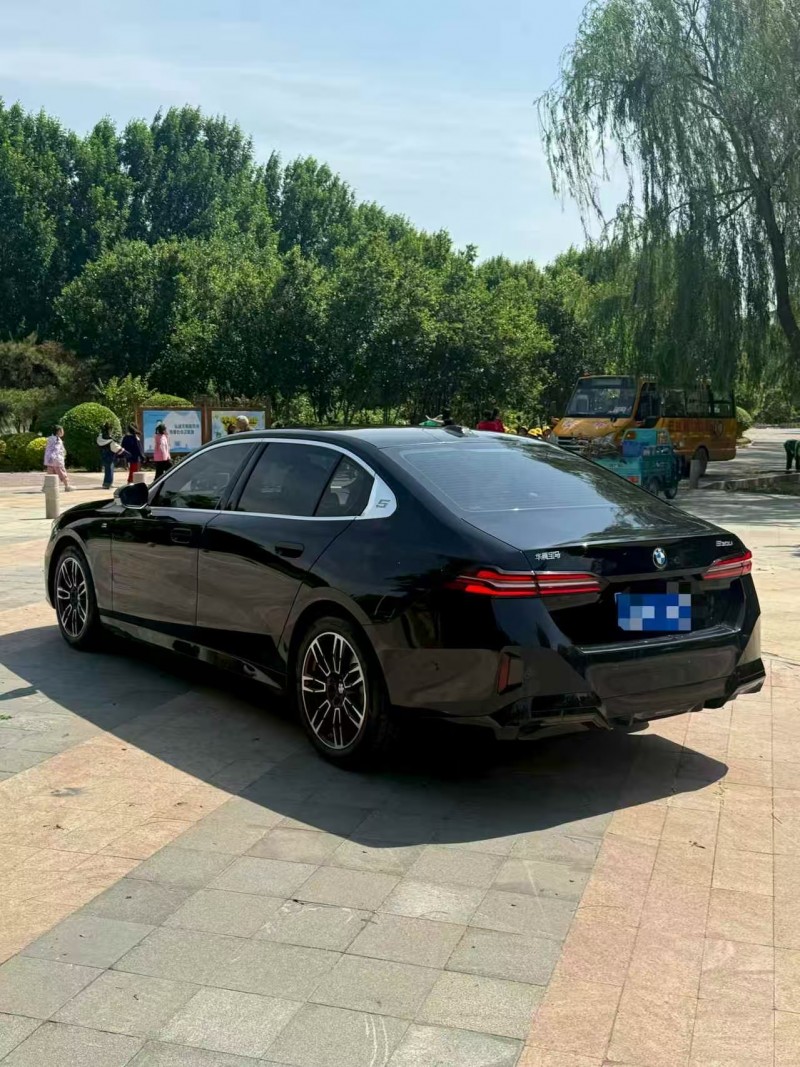 菏泽25年宝马5系8