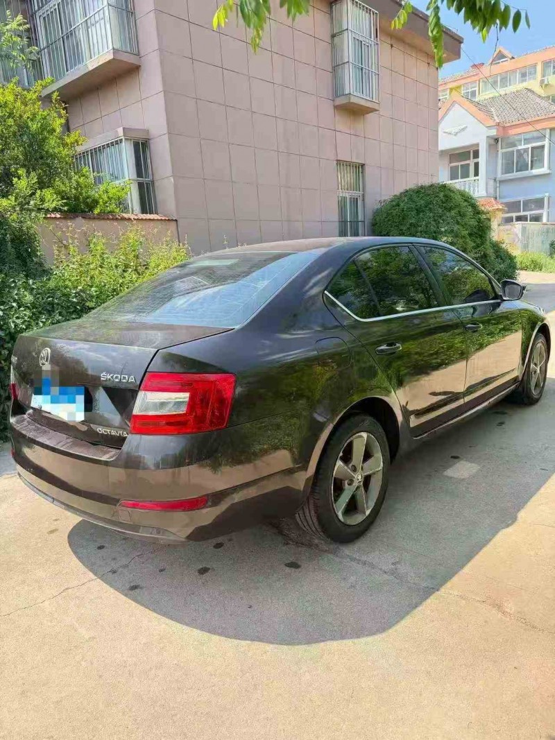 东营17年斯柯达明锐8
