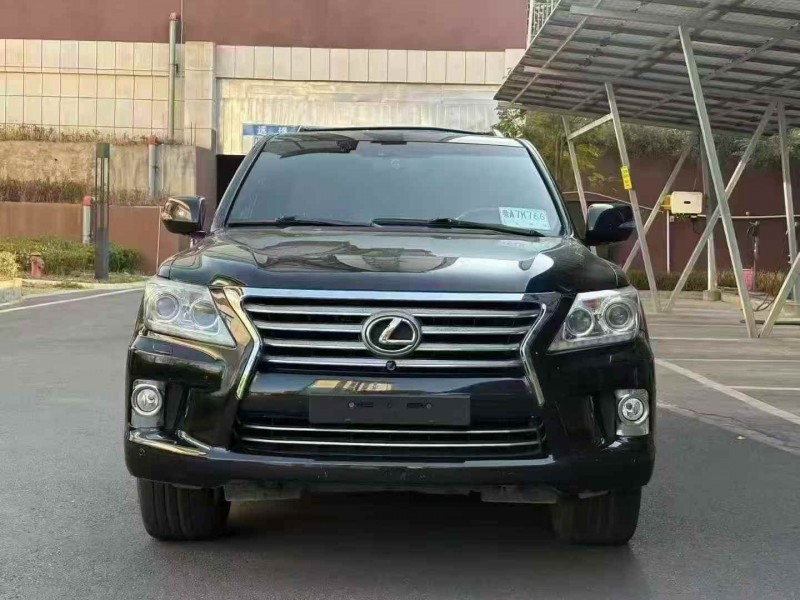 乐山13年雷克萨斯LX1