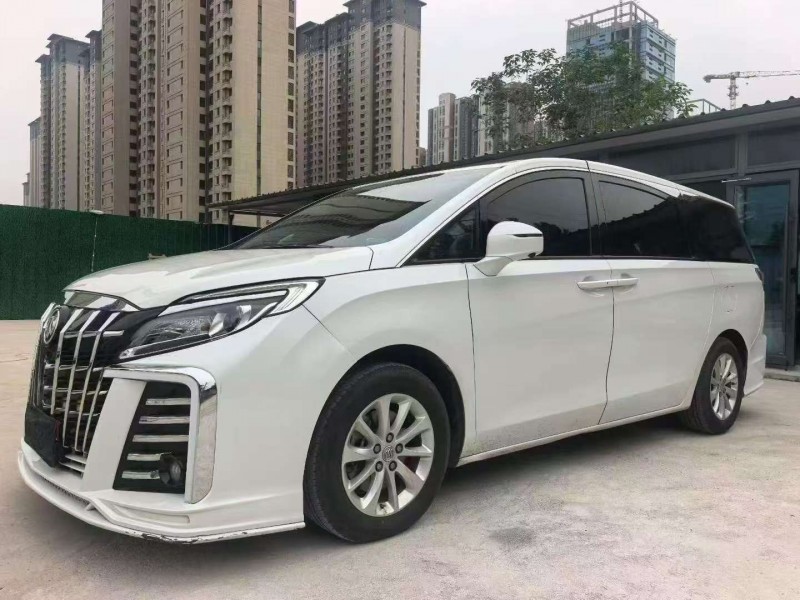 新乡19年别克GL82