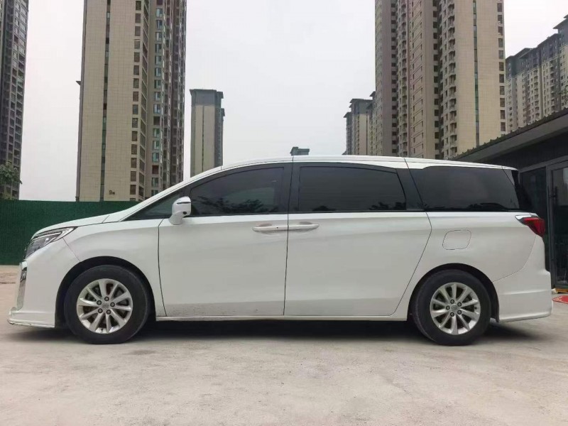 新乡19年别克GL83
