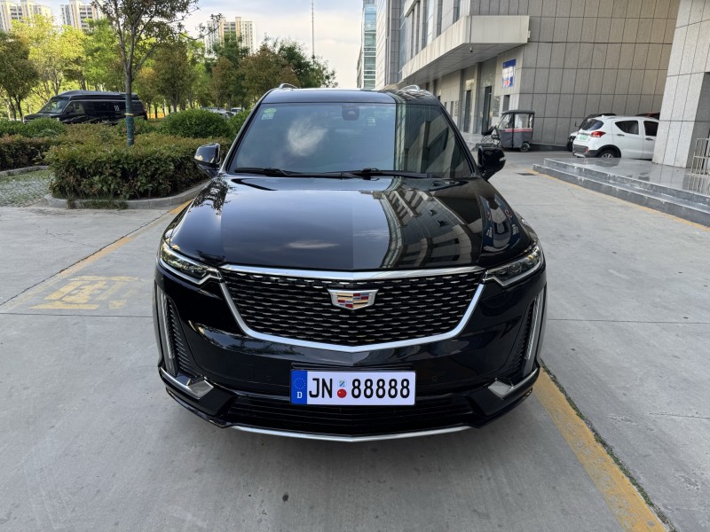 济宁21年凯迪拉克XT61