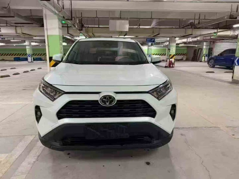 德阳24年丰田RAV4荣放1