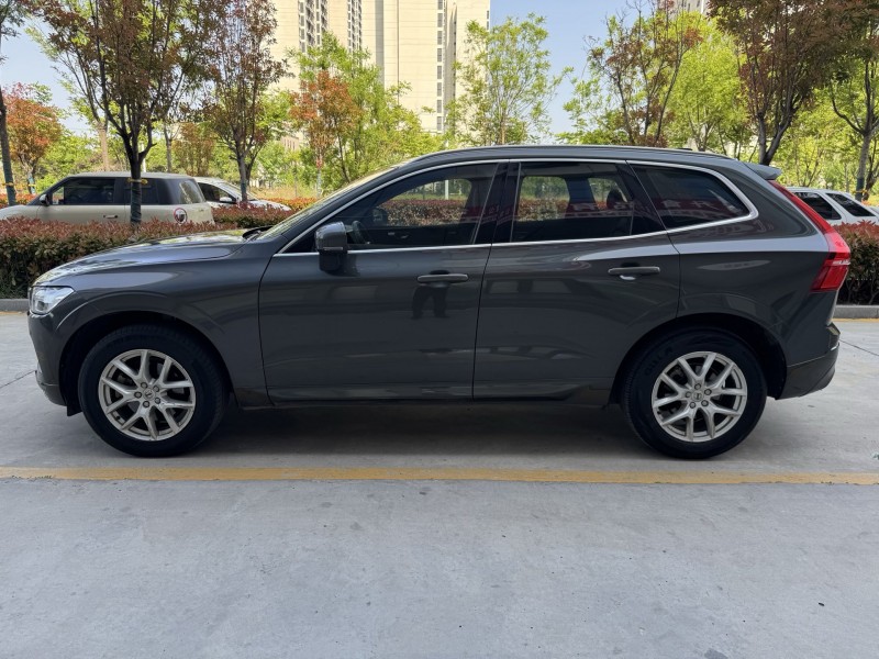 济宁19年沃尔沃XC608