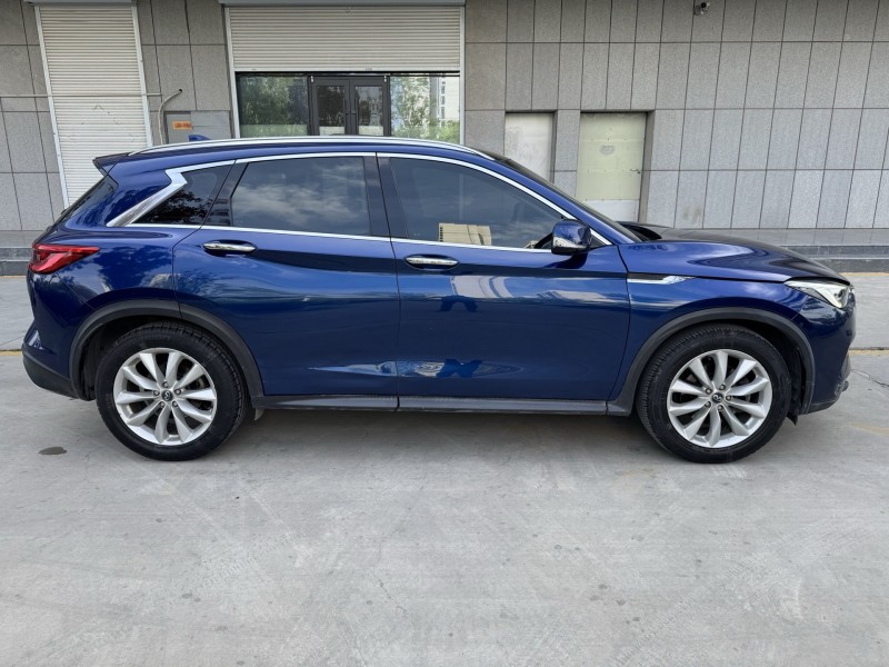 济宁20年英菲尼迪QX508