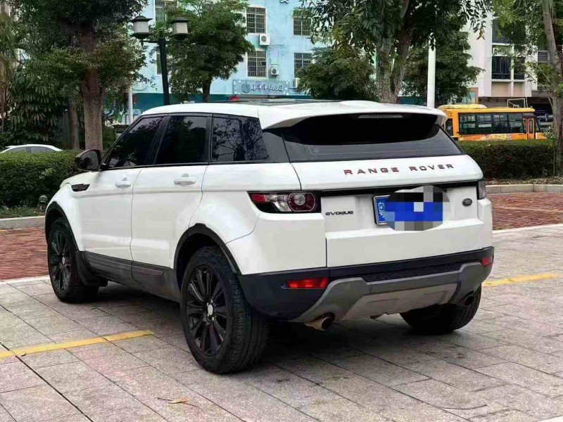 深圳15年路虎极光8