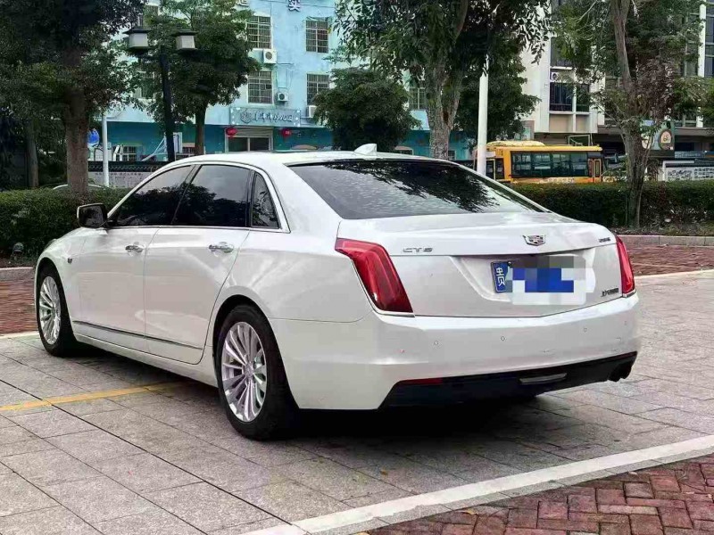汕头17年凯迪拉克CT68