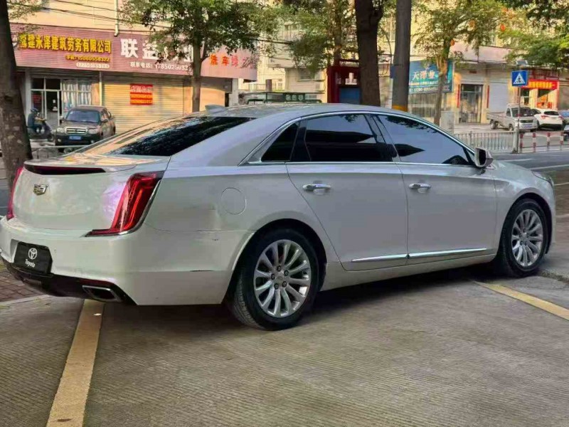 南平19年凯迪拉克XTS7