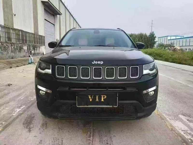 菏泽17年Jeep指南者1