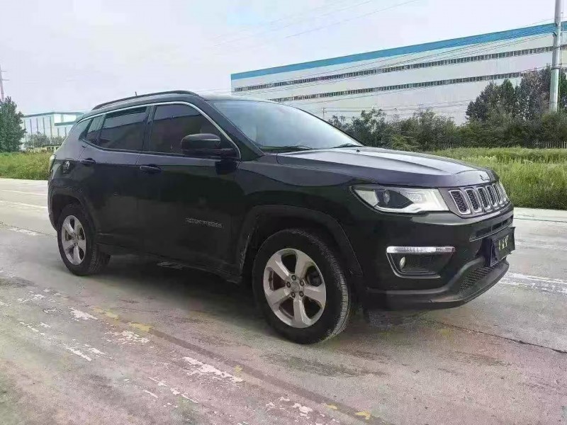 菏泽17年Jeep指南者2
