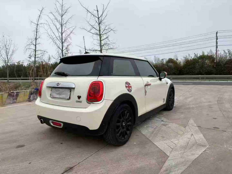 徐州20年MINICOUNTRYMAN6