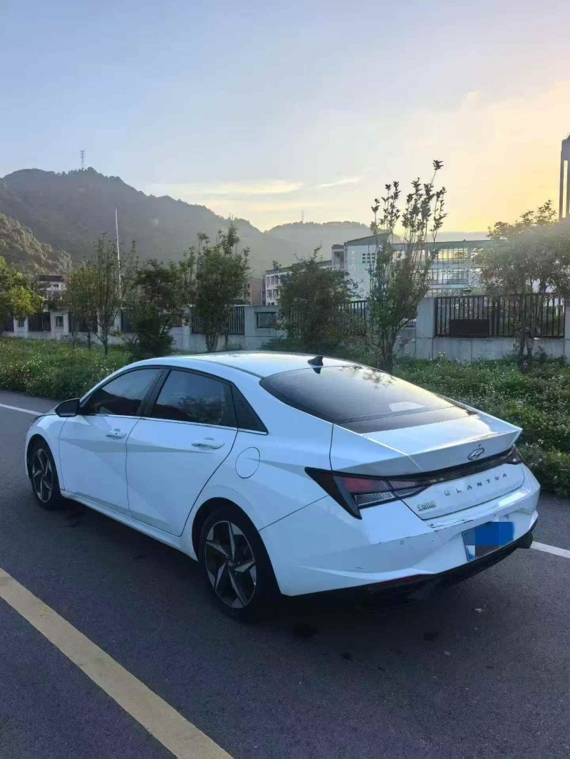 金华21年现代伊兰特7