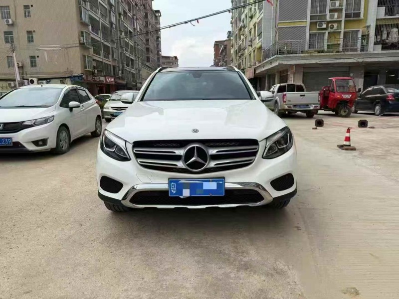 佛山17年奔驰GLC1