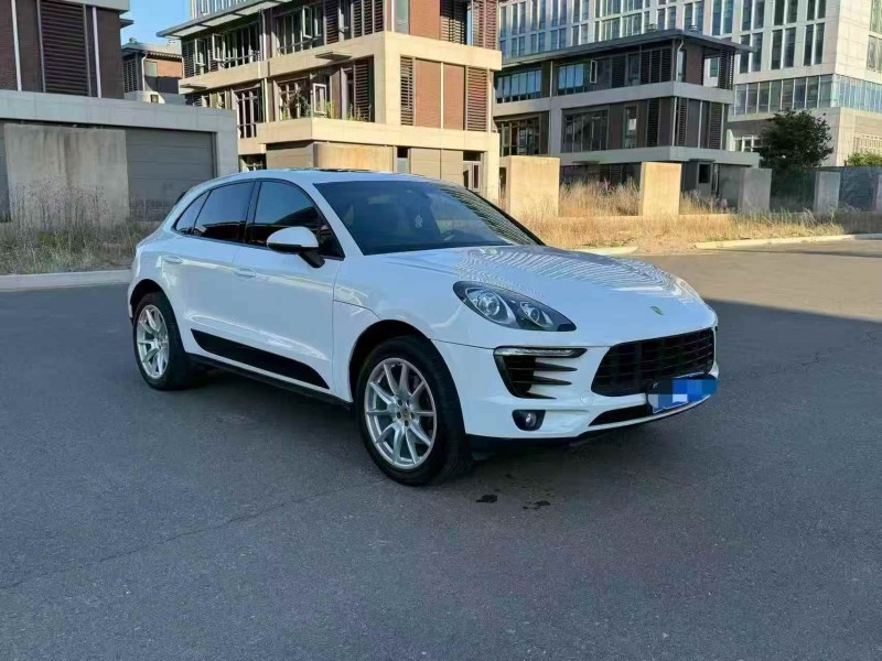 枣庄14年保时捷Macan2