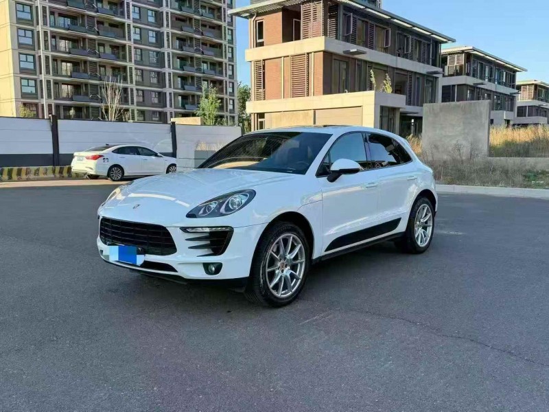 枣庄14年保时捷Macan3