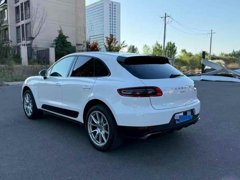 枣庄14年保时捷Macan7