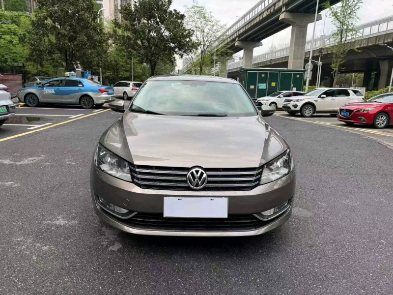 长沙14年大众帕萨特1