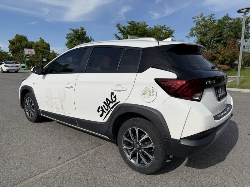 盐城20年丰田YARiS L 致炫4