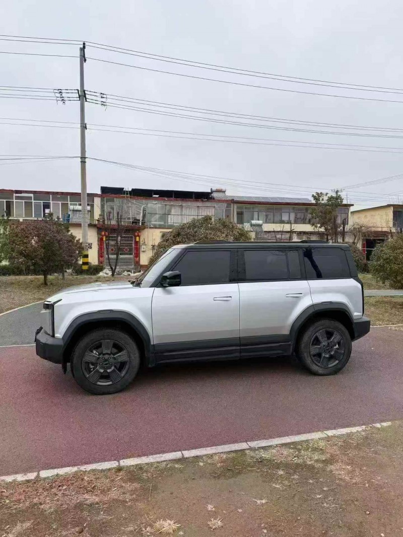 东营25年奇瑞ICAR2