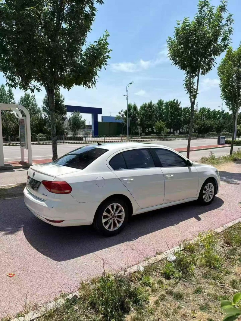 东营22年大众朗逸8