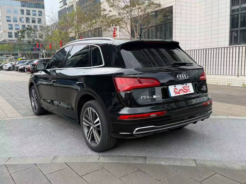 佛山21年奥迪Q58