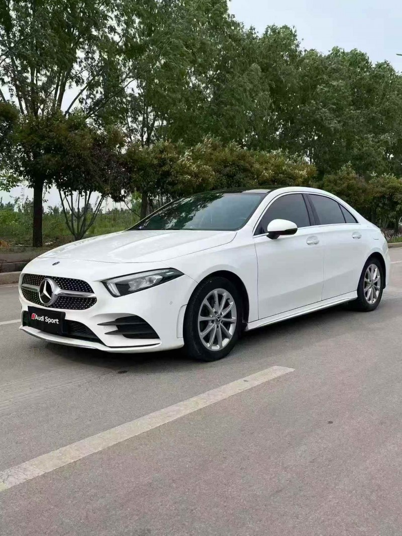 东营20年奔驰A3