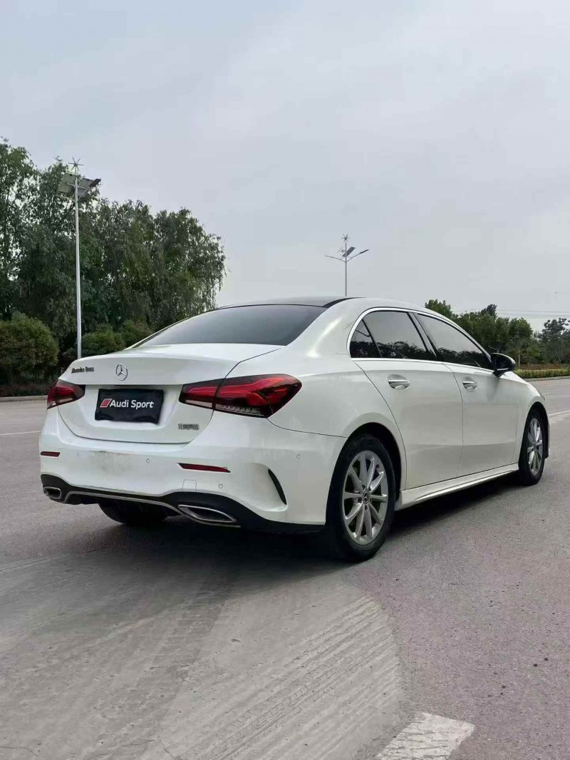 东营20年奔驰A7