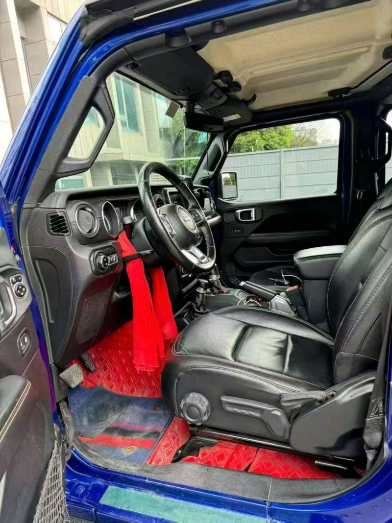 重庆19年Jeep牧马人6