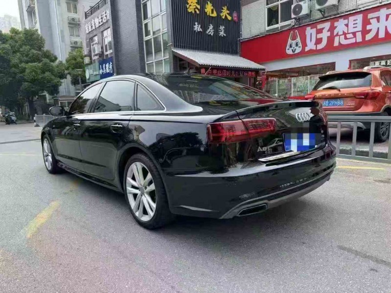 苏州18年奥迪A6L8