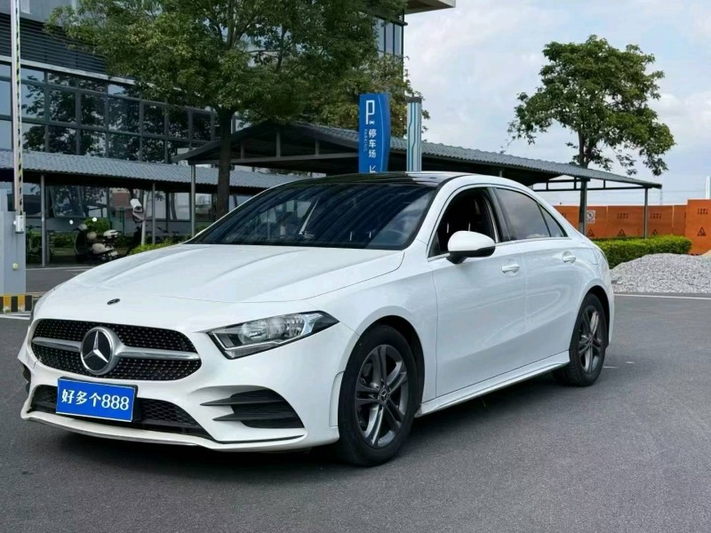 东莞21年奔驰A3