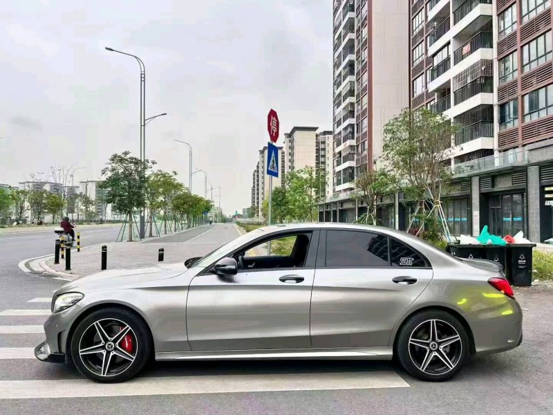广州21年奔驰C2