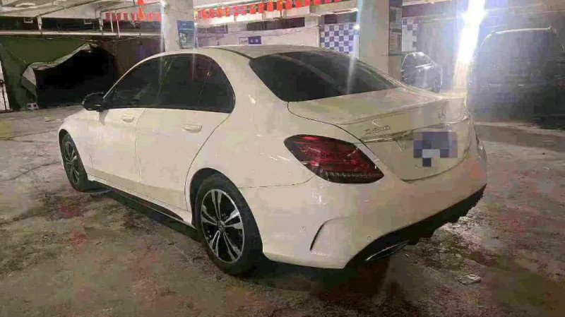 台州19年奔驰C5