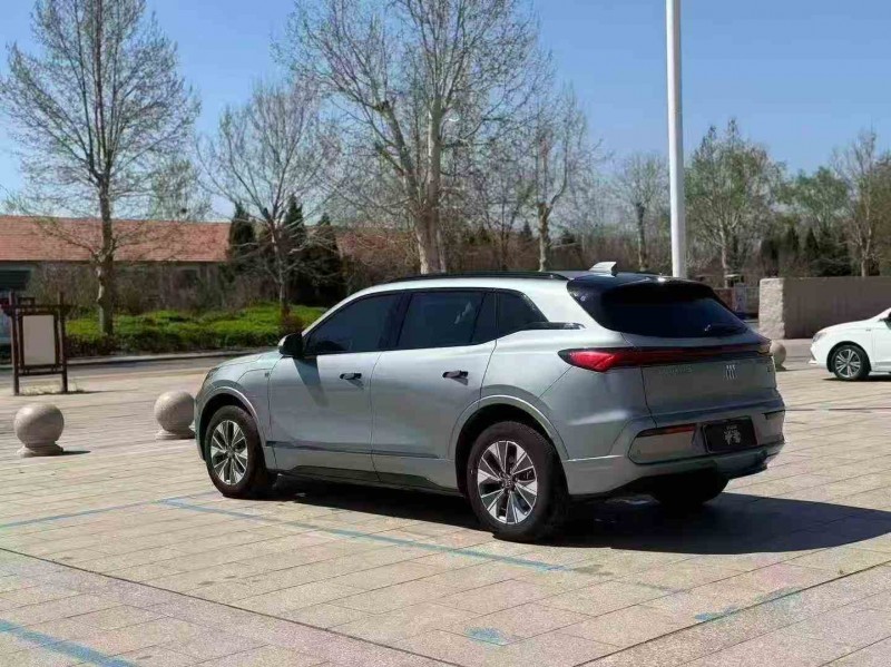 东营25年别克E57