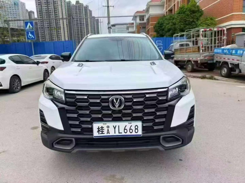 南宁25年长安汽车CS751