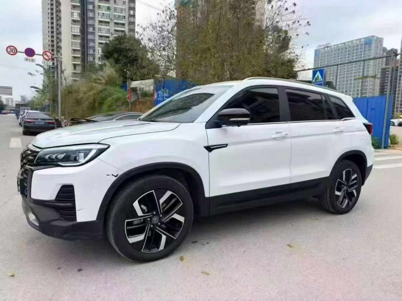 南宁25年长安汽车CS752