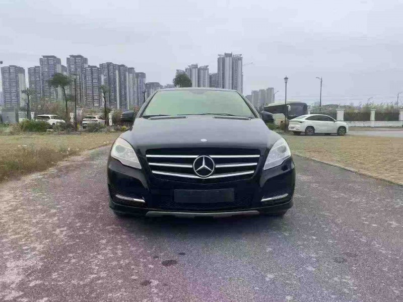 南宁14年奔驰R1