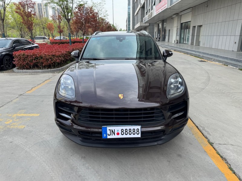 东营20年保时捷Macan1
