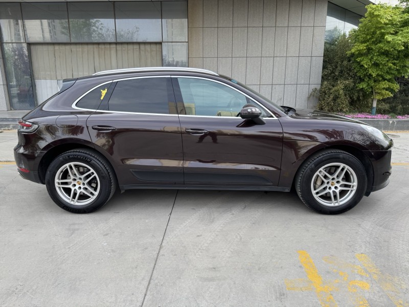 东营20年保时捷Macan8